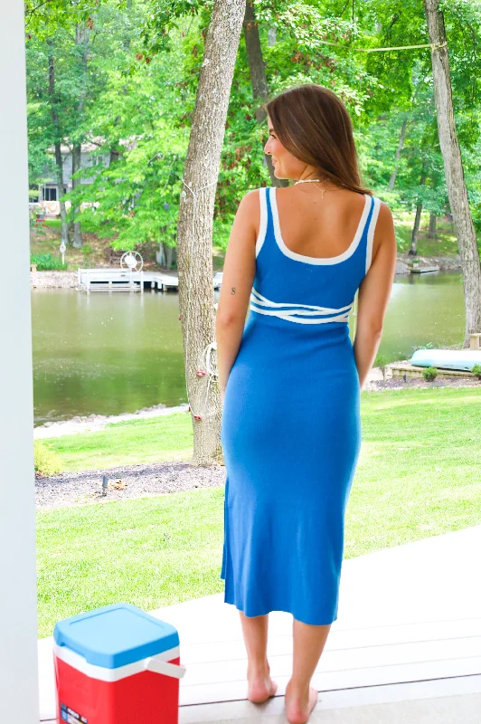 BLUE SQUARE NECK RIBBED MIDI DRESS