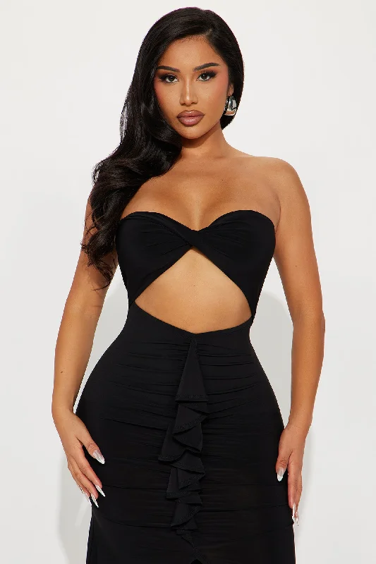 Marina Strapless Ruched Gown - Black