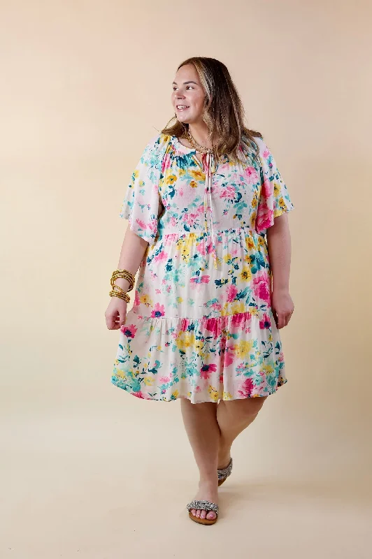 Piece Of Paradise Tiered Floral Dress with Keyhole in Ivory