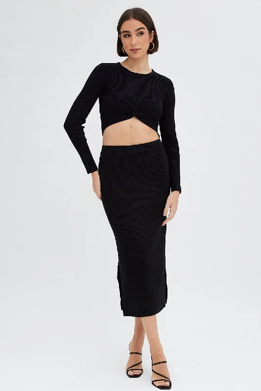 Black Knit Top Long Sleeve Front Knot Detail Crop