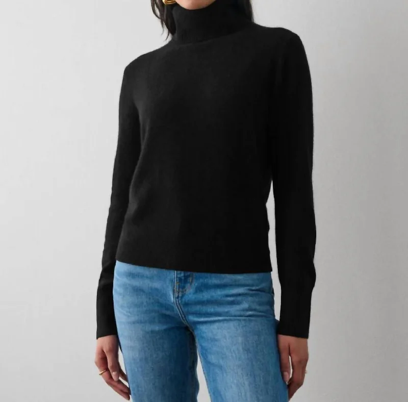 Cashmere Classic Turtleneck In Black