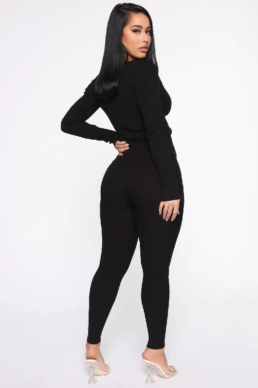 Wrong Way Sweater Pant Set - Black