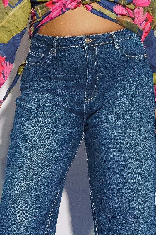 Good Blue Curve Straight Jeans