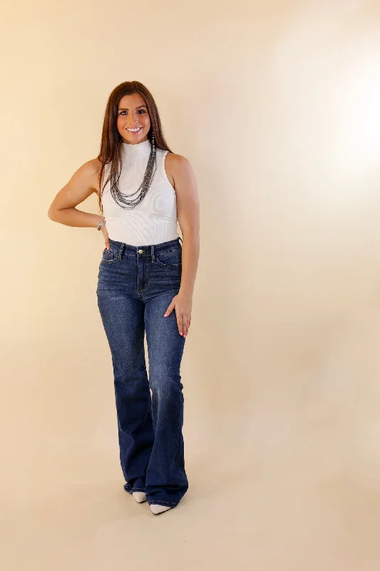 Last Chance Size 0 | Judy Blue | True Treasure Classic Flare Jeans in Dark Wash