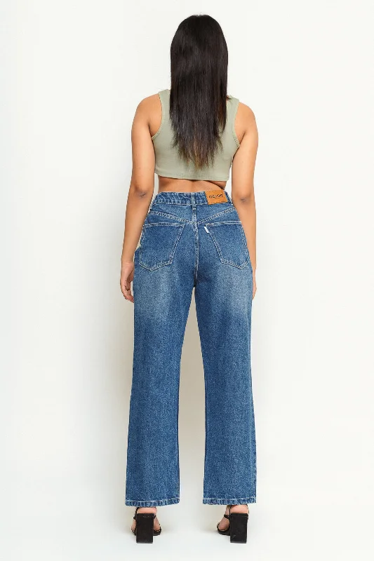 Modish Straight Jeans