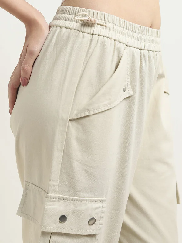 Nuon Beige Relaxed - Fit High - Rise Jeans