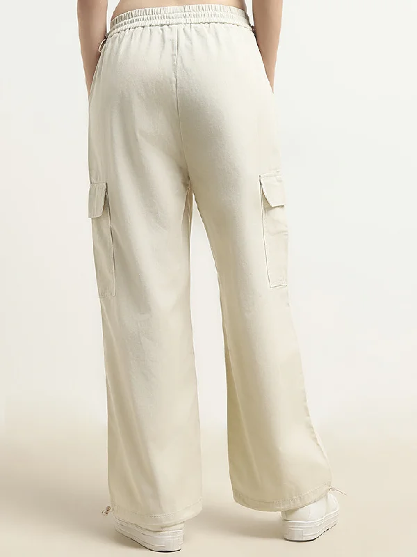 Nuon Beige Relaxed - Fit High - Rise Jeans