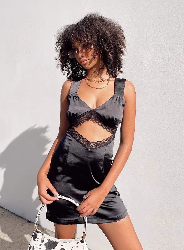 Flash Sale – Act Fast!Keeley Lace Satin Dress Black