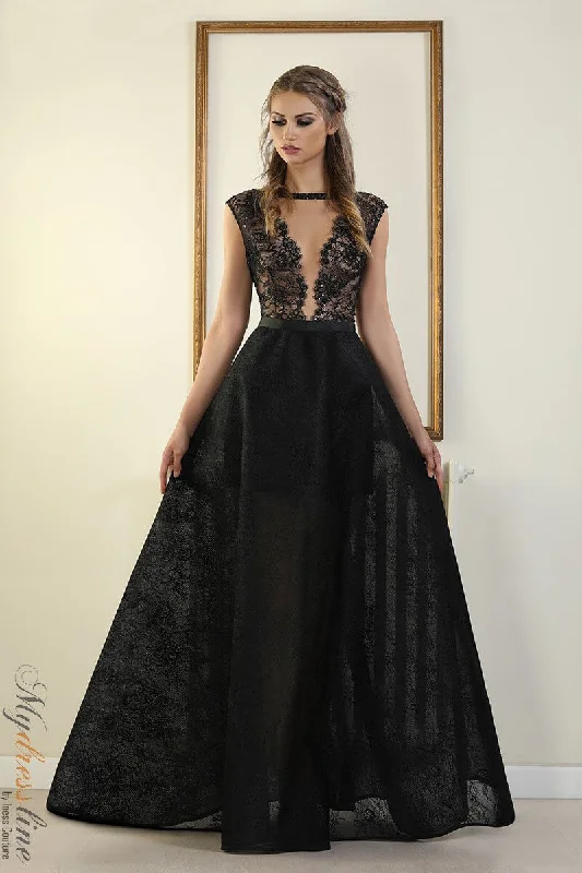 Your Shopping Spree Starts Here!Chrystelle Atallah Yana Y011