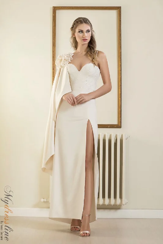 Shop More, Spend Less!Chrystelle Atallah Yana Y04