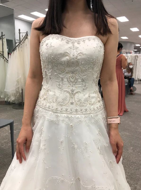 Huge Savings – Act Now!David's Bridal 7CT258