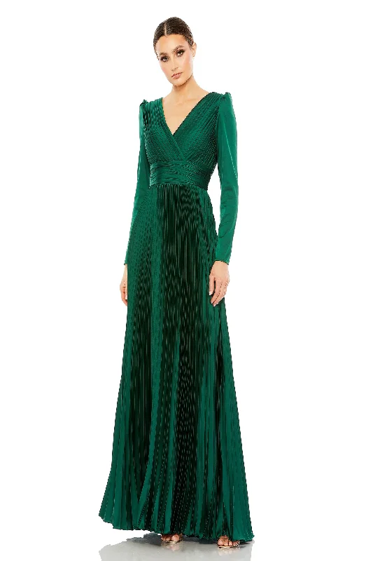 Bigger Savings, Better Shopping!Mac Duggal 26542