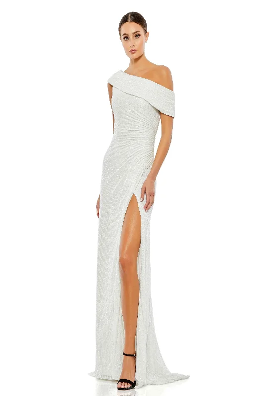 Save More Than Ever!Mac Duggal 26550