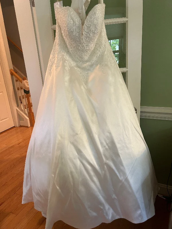 Hurry! While Supplies Last!Maggie Sottero Ramira