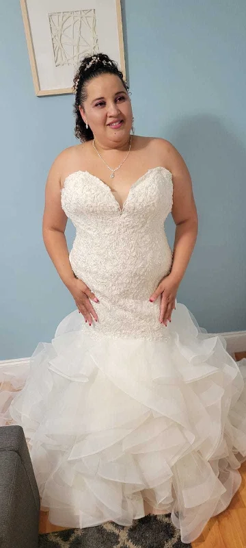 Amazing Prices You Can’t Resist!Mori Lee Leona 8282