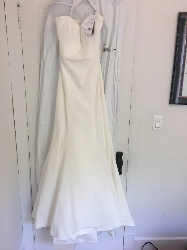 Special Discounts Inside!Nicole Miller Dakota