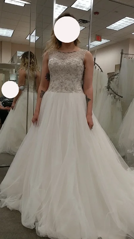 Your Best Deals Are Here!Oleg Cassini 14010524
