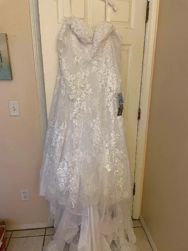 Don’t Wait – Shop Today!Oleg Cassini 14600124