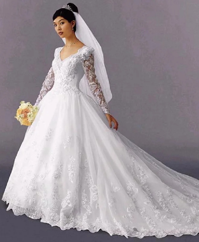Find Your Perfect Deal Today!Oleg Cassini 7324