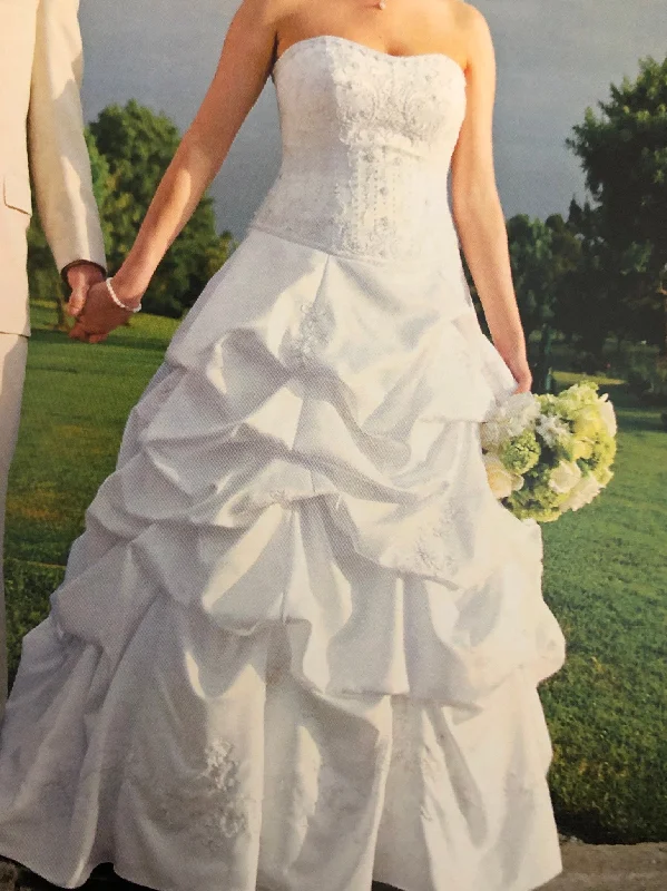Unmissable Offers Await!Oleg Cassini 7CT291