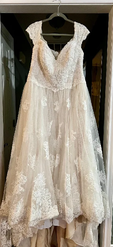 Save Money, Shop Happy!Oleg Cassini 8CWG768