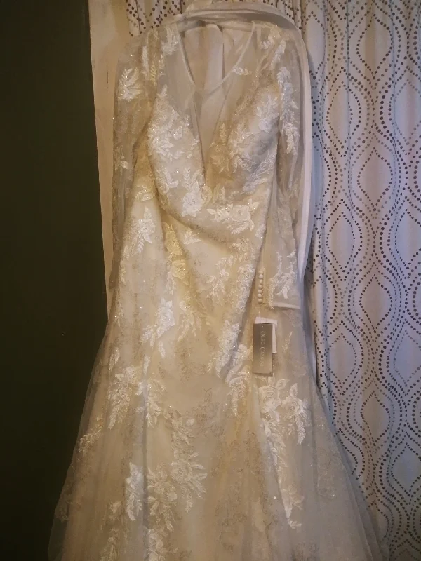 Price Drop Alert!Oleg Cassini 8CWG844
