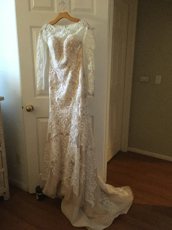 Crazy Discounts Inside!Oleg Cassini Champagne