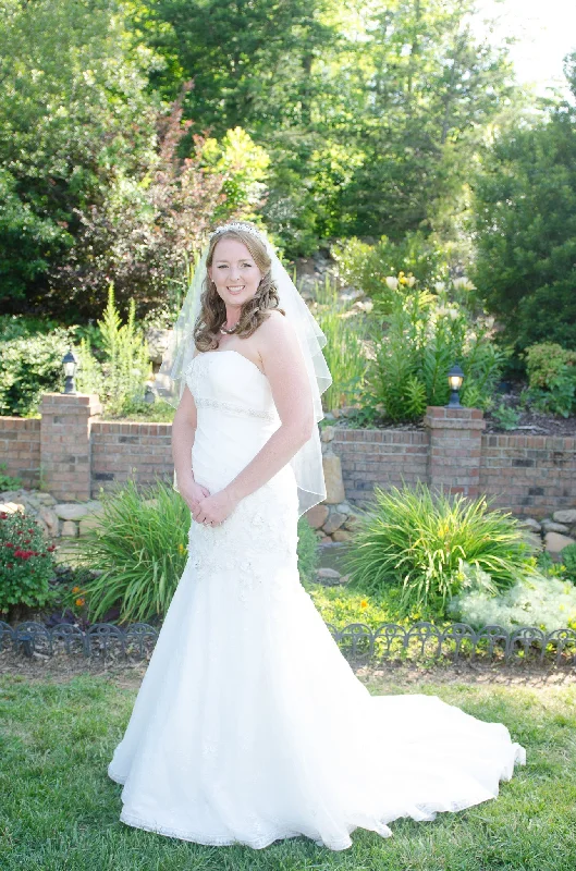 Your Favorite Items on Sale Now!Oleg Cassini CWG377