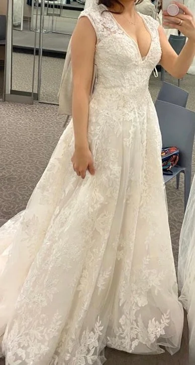 More Discounts, More Joy!Oleg Cassini Cwg748
