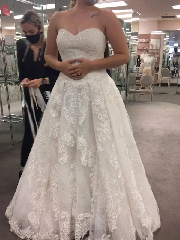 The Best Deals Won’t Wait!Oleg Cassini CWG749