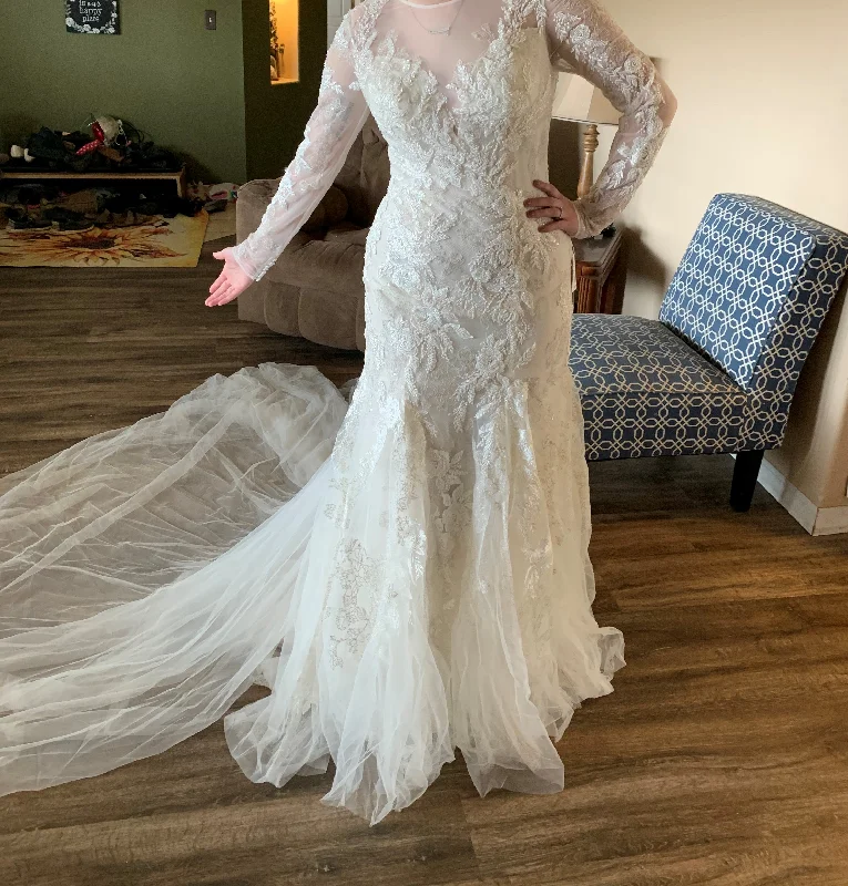 Shop the Hottest Deals!Oleg Cassini CWG844