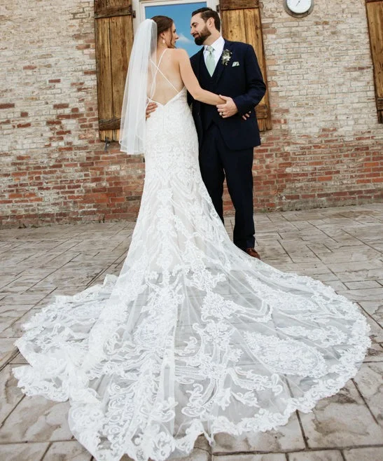 Everything Must Go!Oleg Cassini CWG904