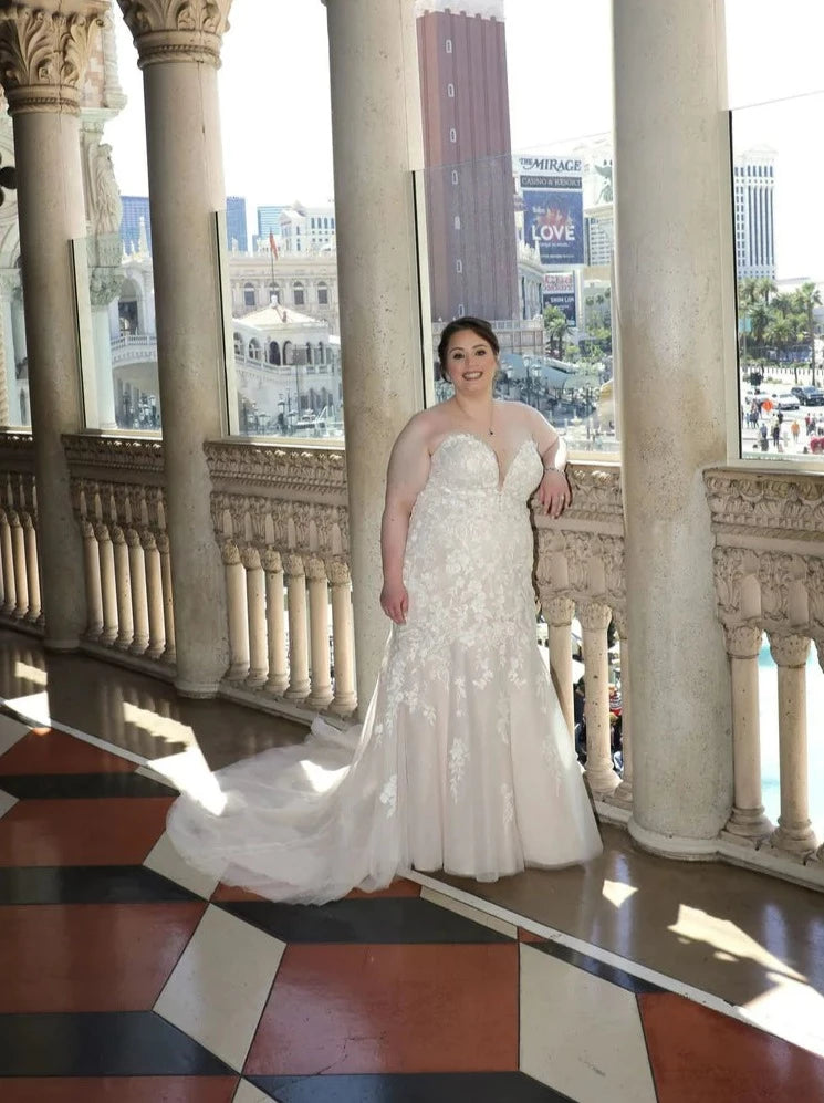 Your Exclusive Offer Awaits!Oleg Cassini CWG912