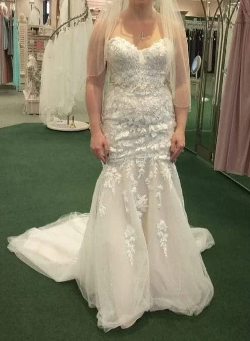Seasonal Sale – Shop Now!Oleg Cassini CWG912