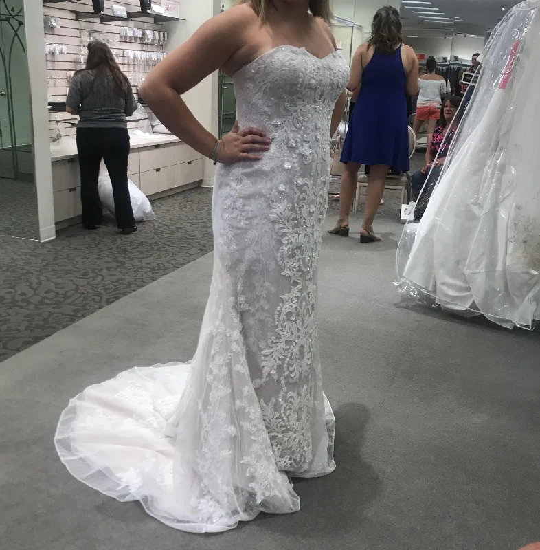 Enjoy Huge Discounts Now!Oleg Cassini Ivycham