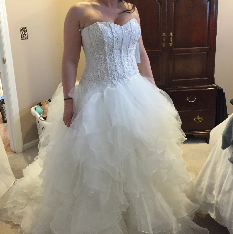 Mega Sale Happening Now!Oleg Cassini Organza Ruffle