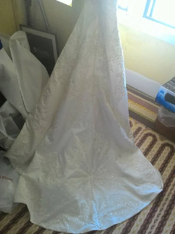 Unbeatable Prices!Oleg Cassini Satin Lace