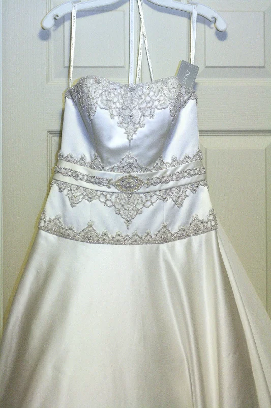 The Sale You’ve Been Waiting For!Oleg Cassini Strapless