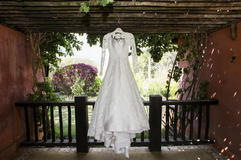 Price Drop Alert!Oscar de la Renta Alicia