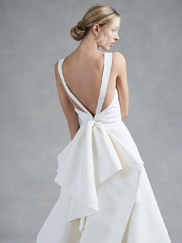 Your Dream Deal is Here!Oscar de la Renta Hayden