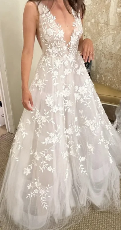 Enjoy Huge Discounts Now!Oscar de la Renta Luvi