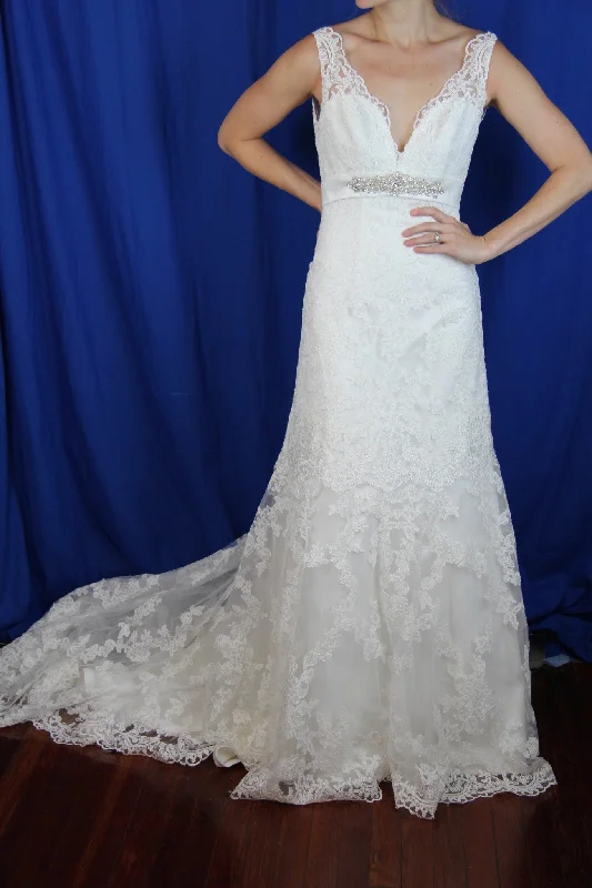 Steals and Deals Await!Other V-Neck Lace