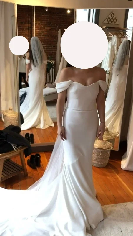 One Click Away from Big Savings!Pronovias Raciela
