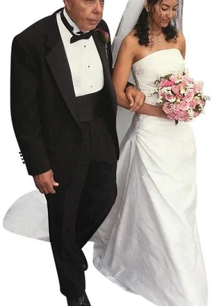 Incredible Savings Inside!Pronovias Semilla