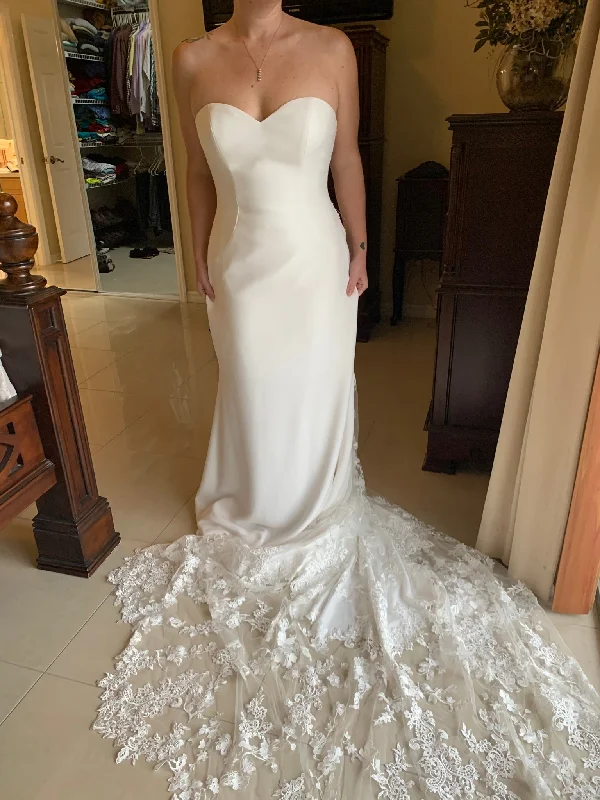 The Best Deals Won’t Wait!Pronovias Syrinx
