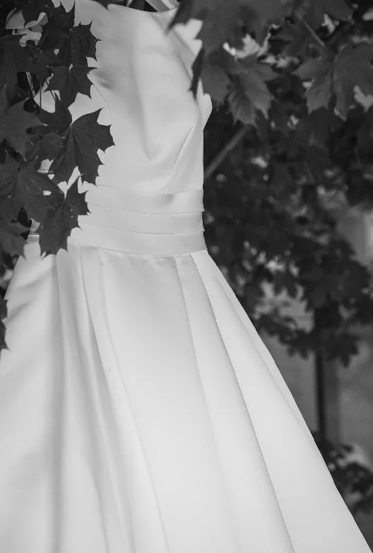 Price Drops You’ll Love!Pronovias Tami