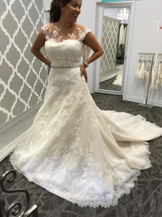 Hottest Discounts of the Year!Pronovias Tamia