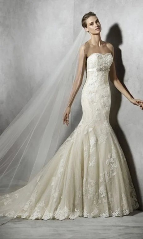 Get the Best for Less!Pronovias Tessy