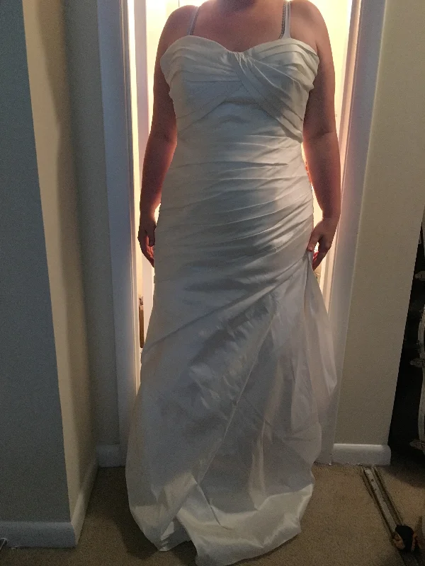 Save Like Never Before!Pronovias Torino