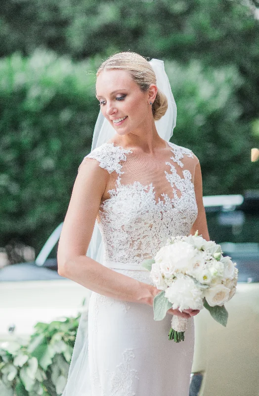 Best Price of the Season!Pronovias Vicenta